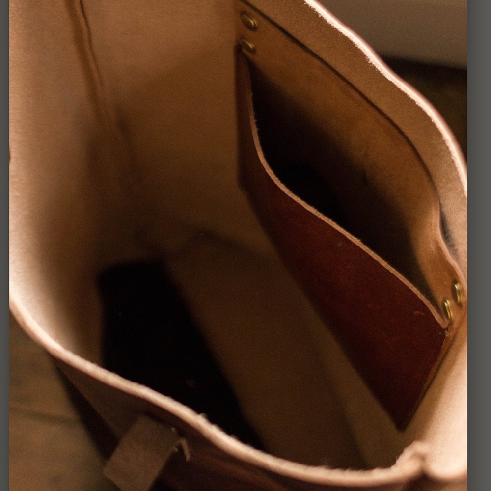 The Sassy Sparrow "Vienna" Leather Tote - Picture 6 of 16